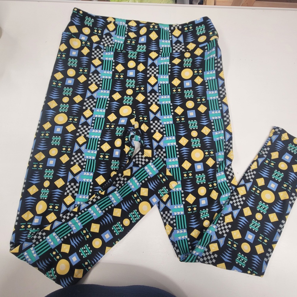 LuLaRoe Tall & Curvy Leggings Geometric‎ 80's Print Blue Yellow Abstract Design